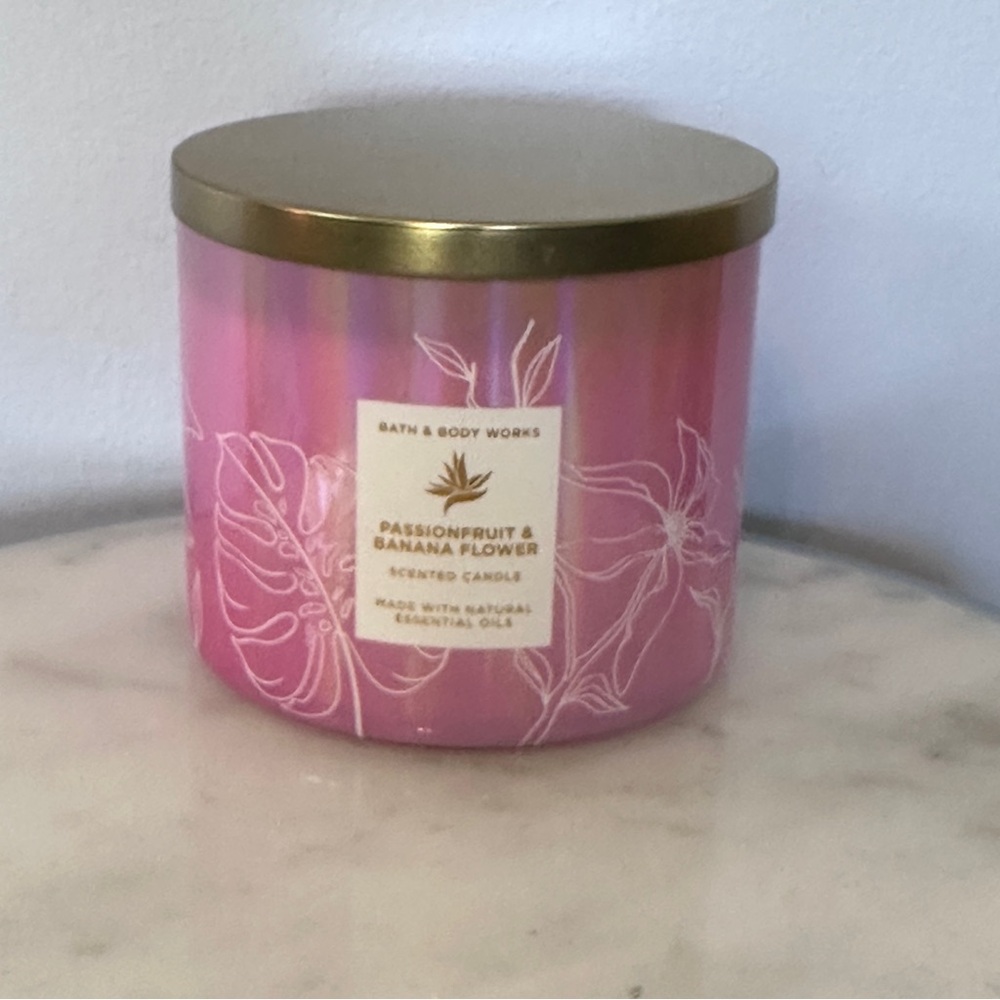 Bath and Body Works Scented 3 Wick Candle Passionfruit and Banana Flower New